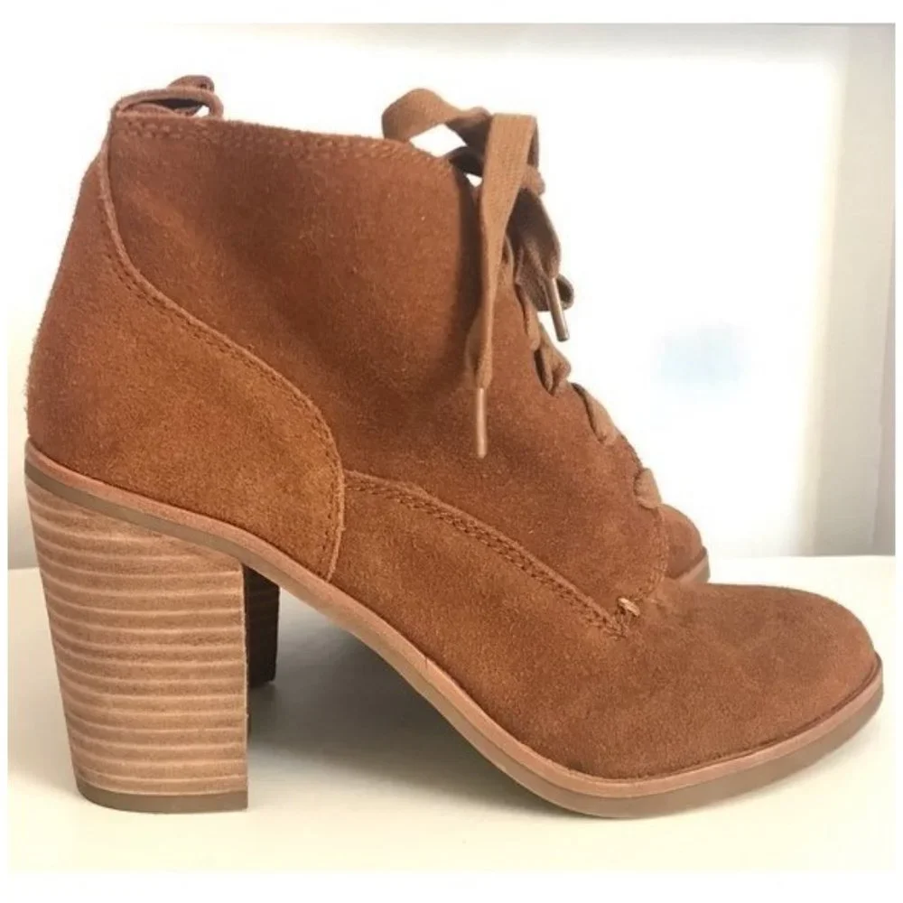 DOLCE VITA STANLI COGNAC SUEDE LACE UP ANKLE BOOT 8 NEW